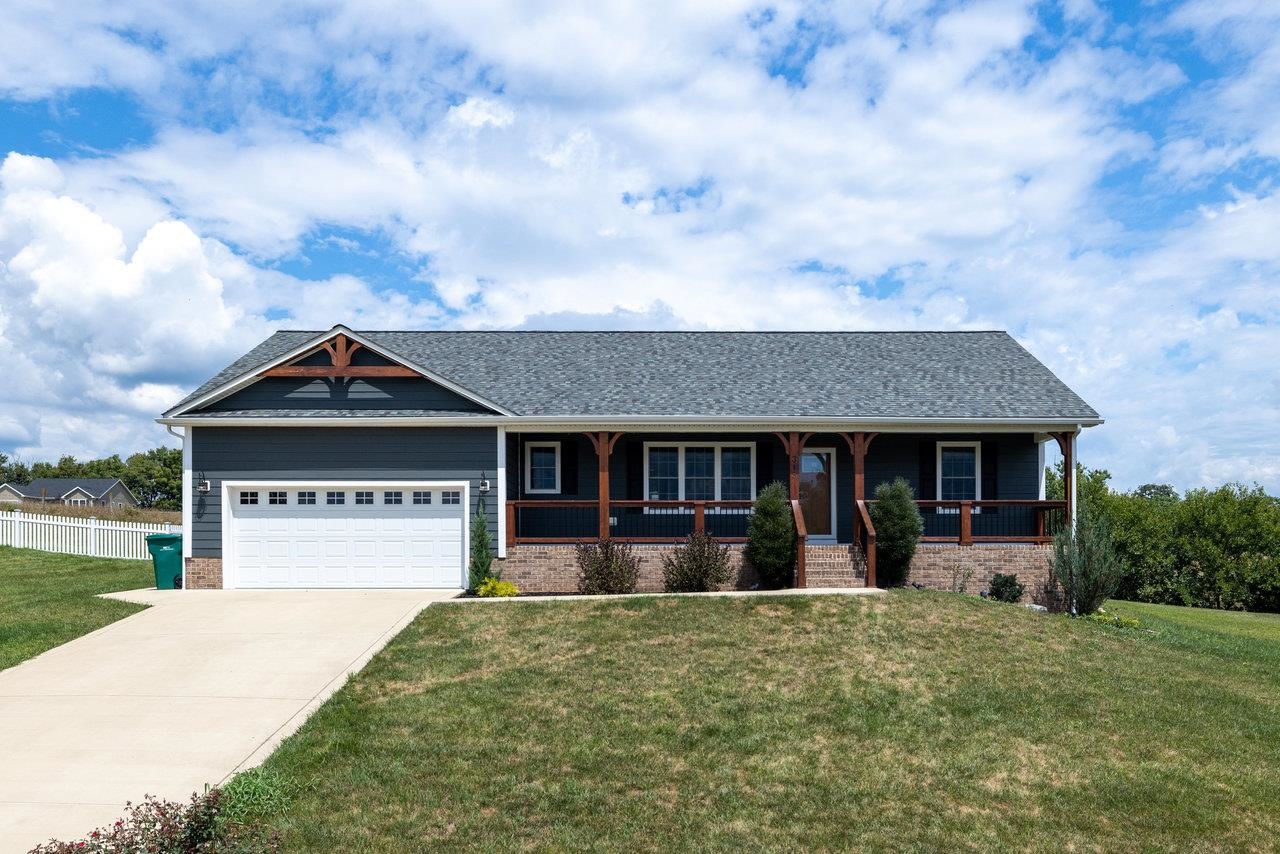 315 Coyote Run, Broadway, VA 22815 Compass