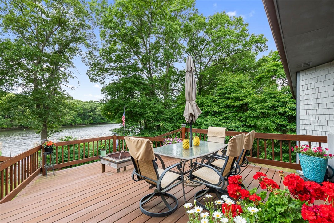 12 Silver Street Warwick, RI 02889 - Photo 28 of 50