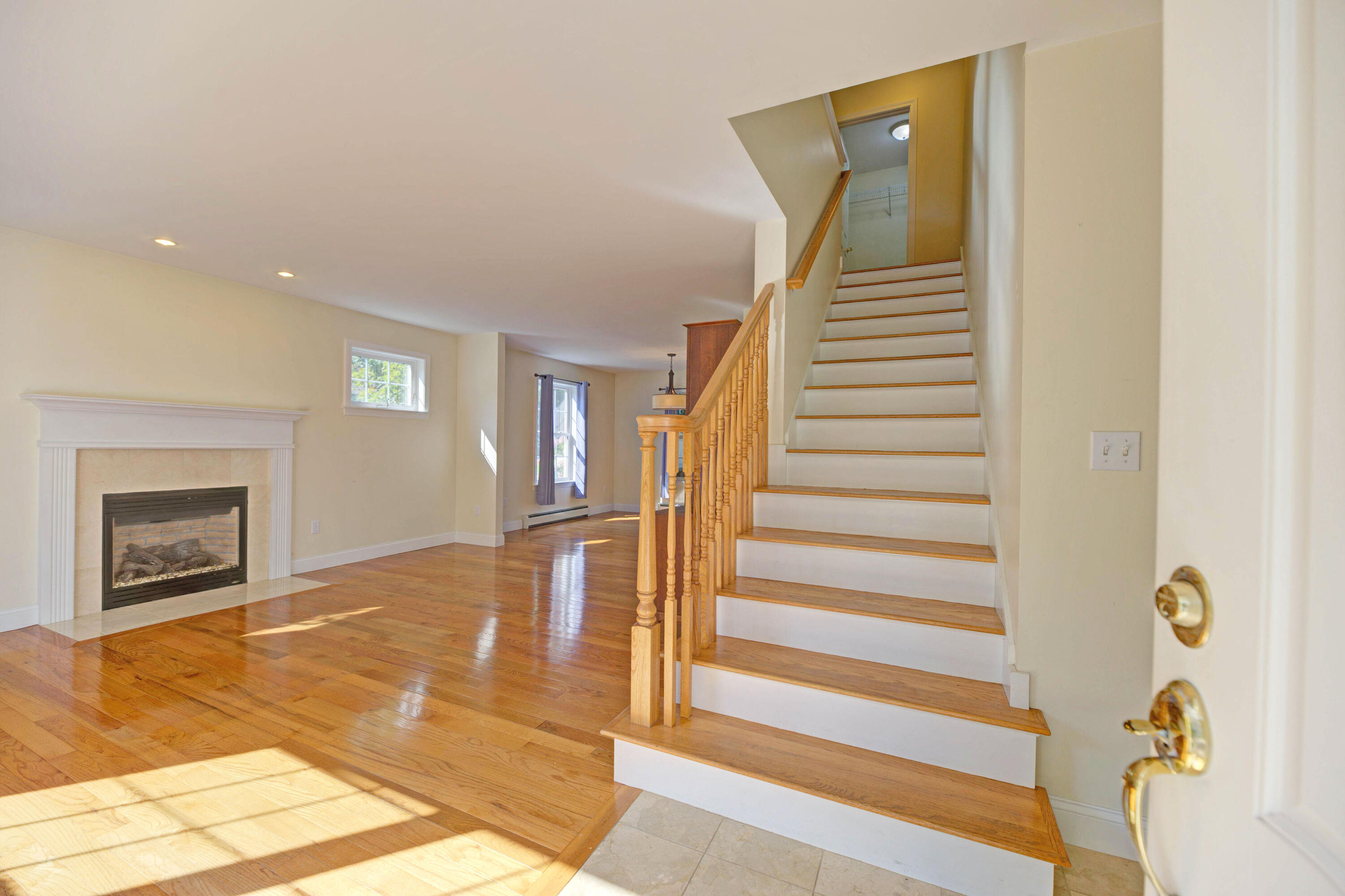 12 Blueberry Road Cape Elizabeth, ME 04107 - Photo 7 of 53 Entry Way