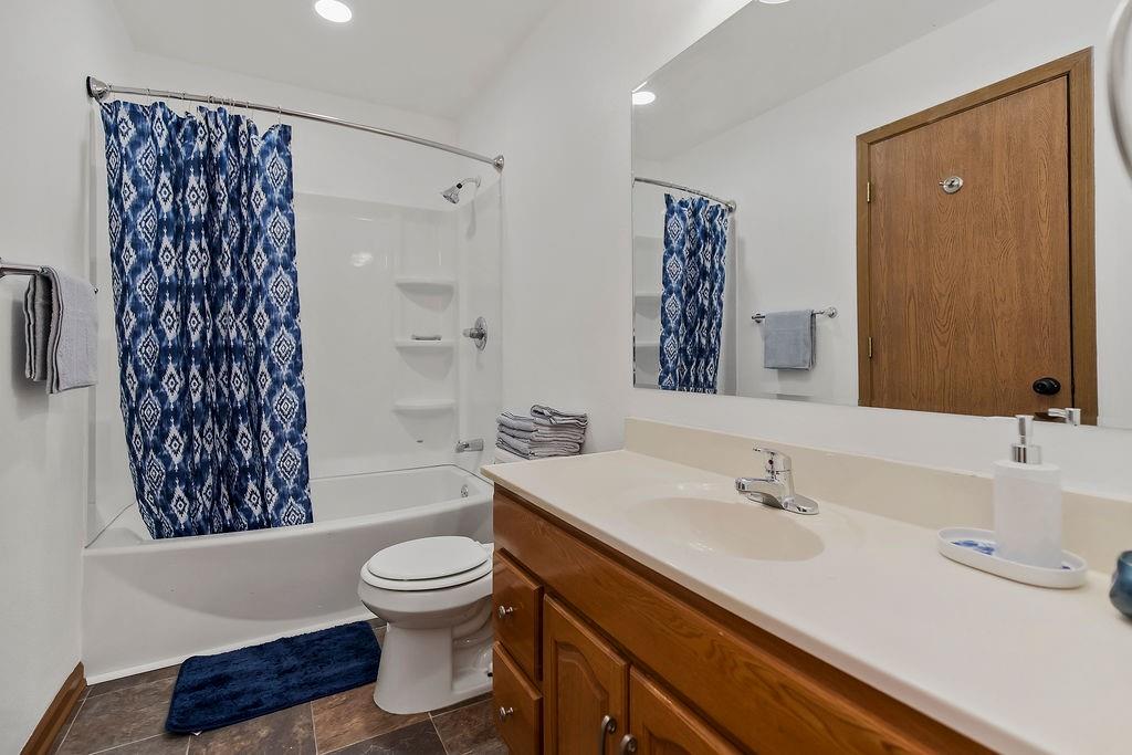 2606 Cherokee Road Harrisonville, MO 64701 - Photo 13 of 20