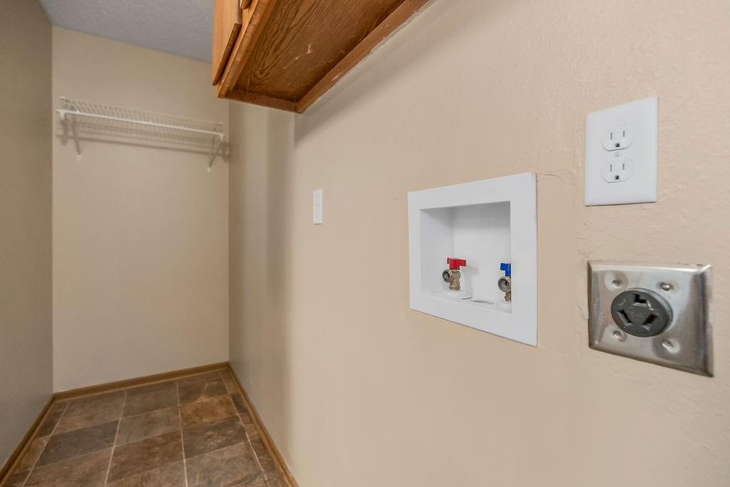 2606 Cherokee Road Harrisonville, MO 64701 - Photo 14 of 20