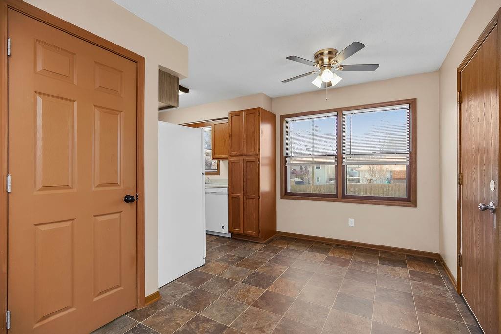 2606 Cherokee Road Harrisonville, MO 64701 - Photo 5 of 20