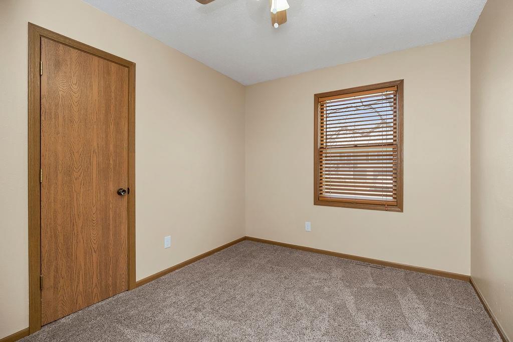 2606 Cherokee Road Harrisonville, MO 64701 - Photo 10 of 20