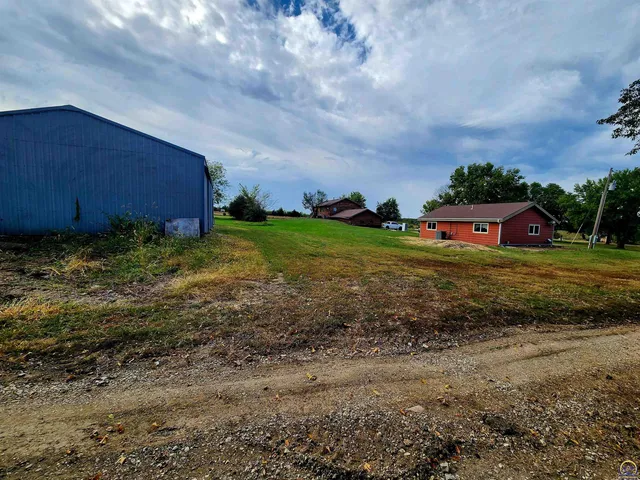 $415,000 | 10790 V4 Road, Hoyt, KS 66440
