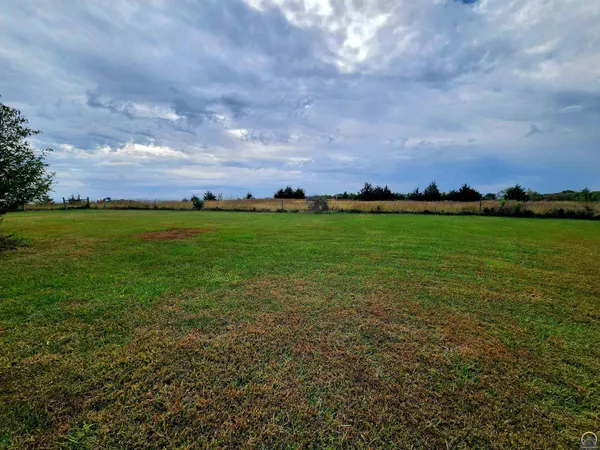 $350,000 | 10790 V4 Road, Hoyt, KS 66440