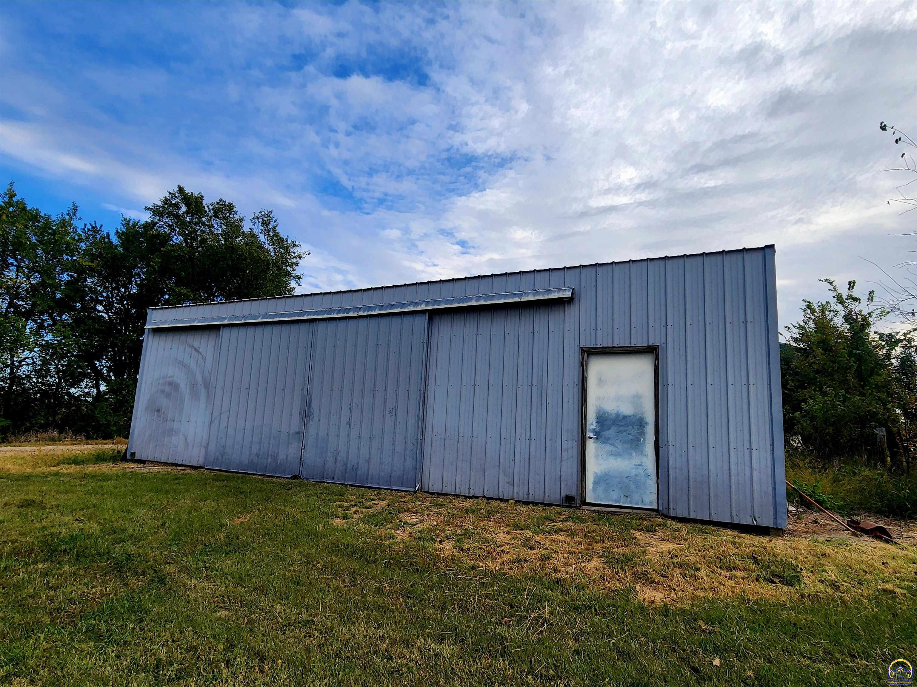 10790 V4 Road Hoyt, KS 66440 - Photo 27 of 59