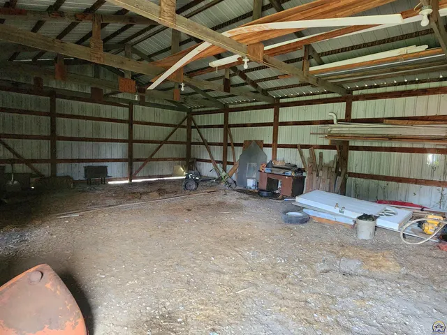 $415,000 | 10790 V4 Road, Hoyt, KS 66440