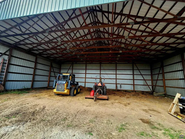 $415,000 | 10790 V4 Road, Hoyt, KS 66440