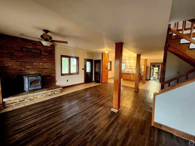 $415,000 | 10790 V4 Road, Hoyt, KS 66440