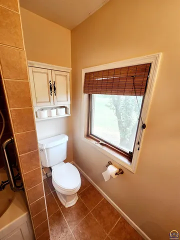 $415,000 | 10790 V4 Road, Hoyt, KS 66440