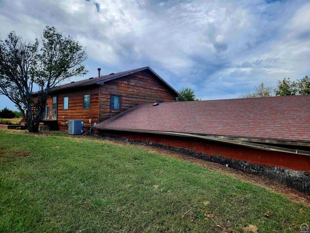 $415,000 | 10790 V4 Road, Hoyt, KS 66440