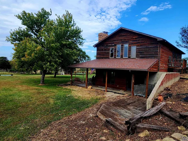 $415,000 | 10790 V4 Road, Hoyt, KS 66440