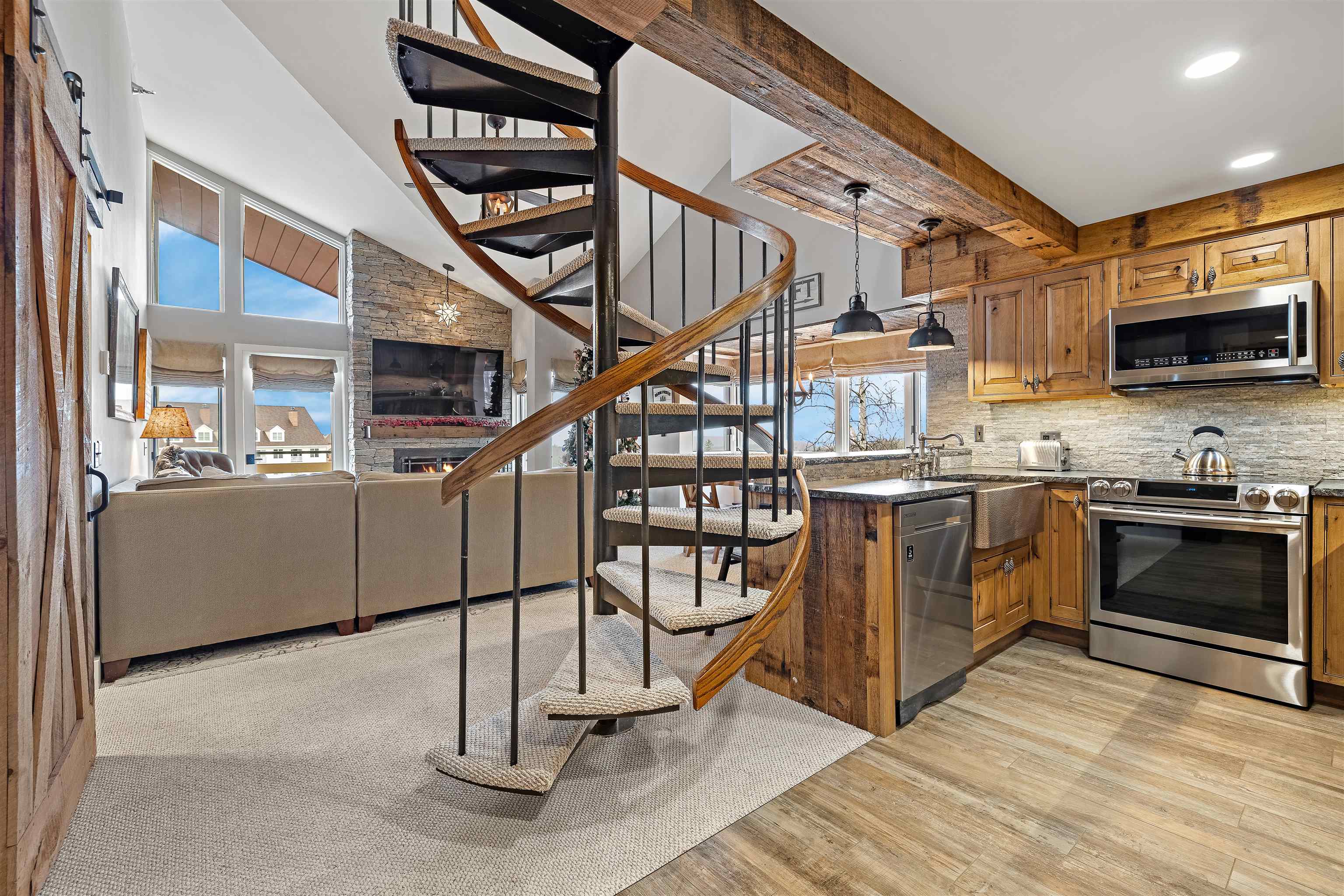792 Stratton Mountain Road, Unit 4309 Stratton, VT 05155 - Photo 6 of 40 Gallery Image 6