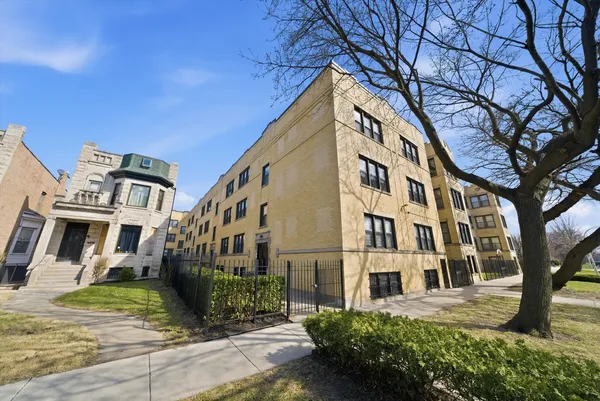 $160,000 | 6331 South Kimbark Avenue, Unit GE, Chicago, IL 60637