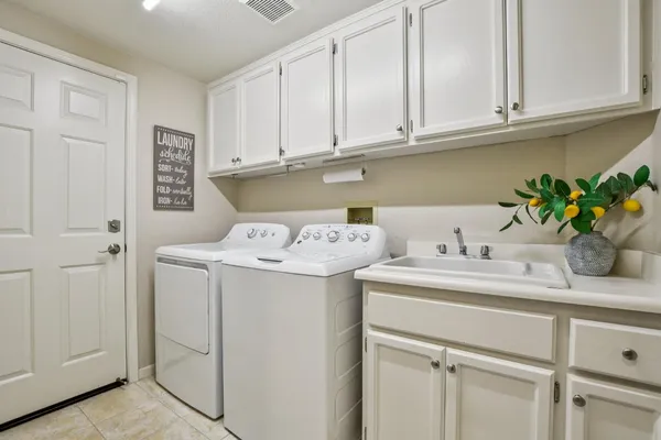 $1,050,000 | 301 Russi Court, Folsom, CA 95630