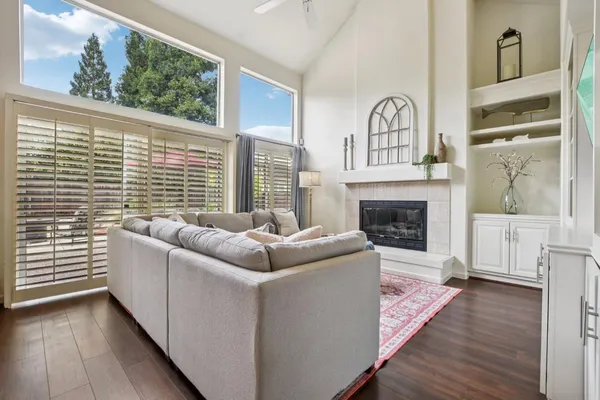 $1,050,000 | 301 Russi Court, Folsom, CA 95630