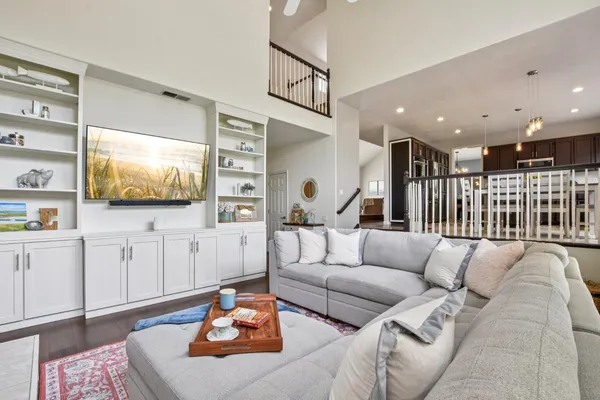 $1,050,000 | 301 Russi Court, Folsom, CA 95630