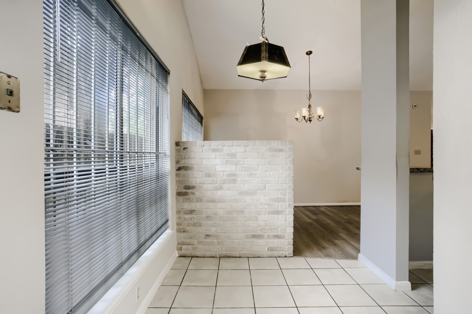 10103 Inwood Shadows Street Houston, TX 77088 - Photo 14 of 32 a view of an empty room