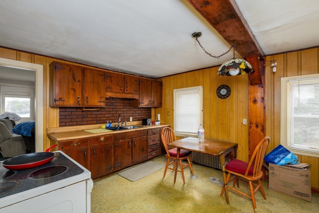 51 Reed Road Shrewsbury, MA 01545 - Photo 13 of 23