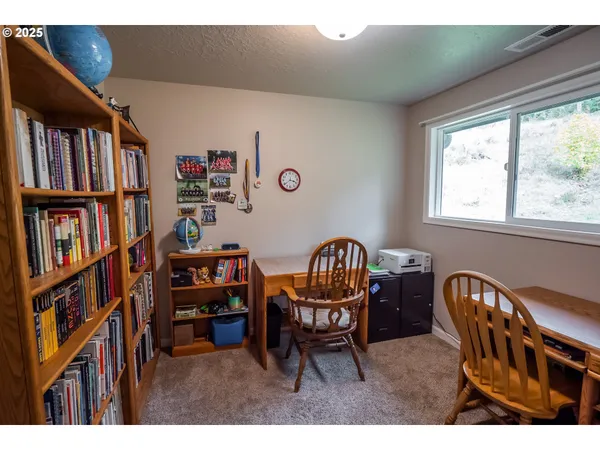 $795,000 | 76377 Mosby Creek Road, Cottage Grove, OR 97424