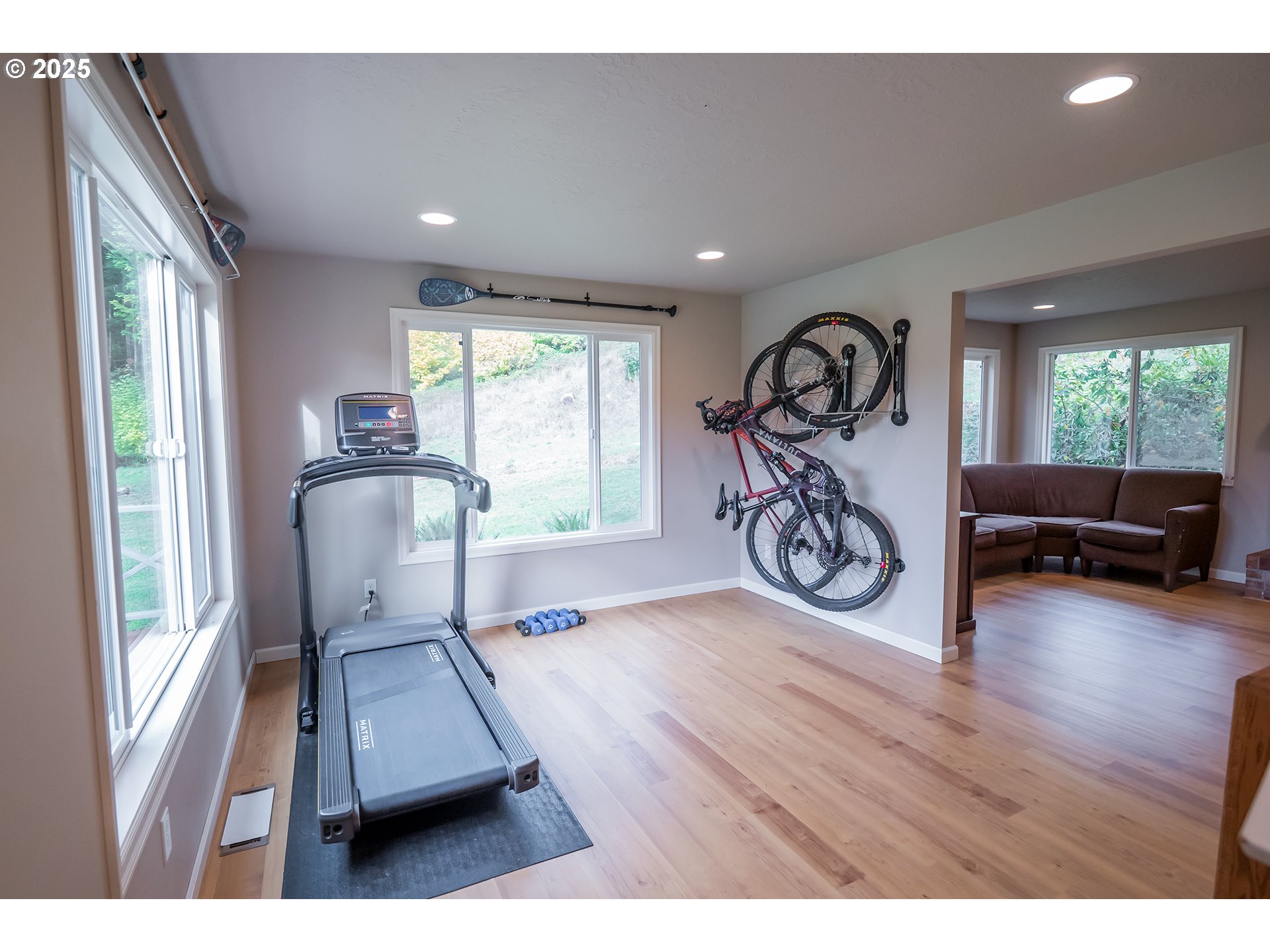 76377 Mosby Creek Road Cottage Grove, OR 97424 - Photo 9 of 48 a living room with furniture and a window