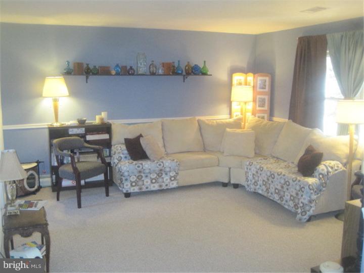 2895 Ridge Road Elverson, PA 19520 - Photo 4 of 15 Gallery Image 4