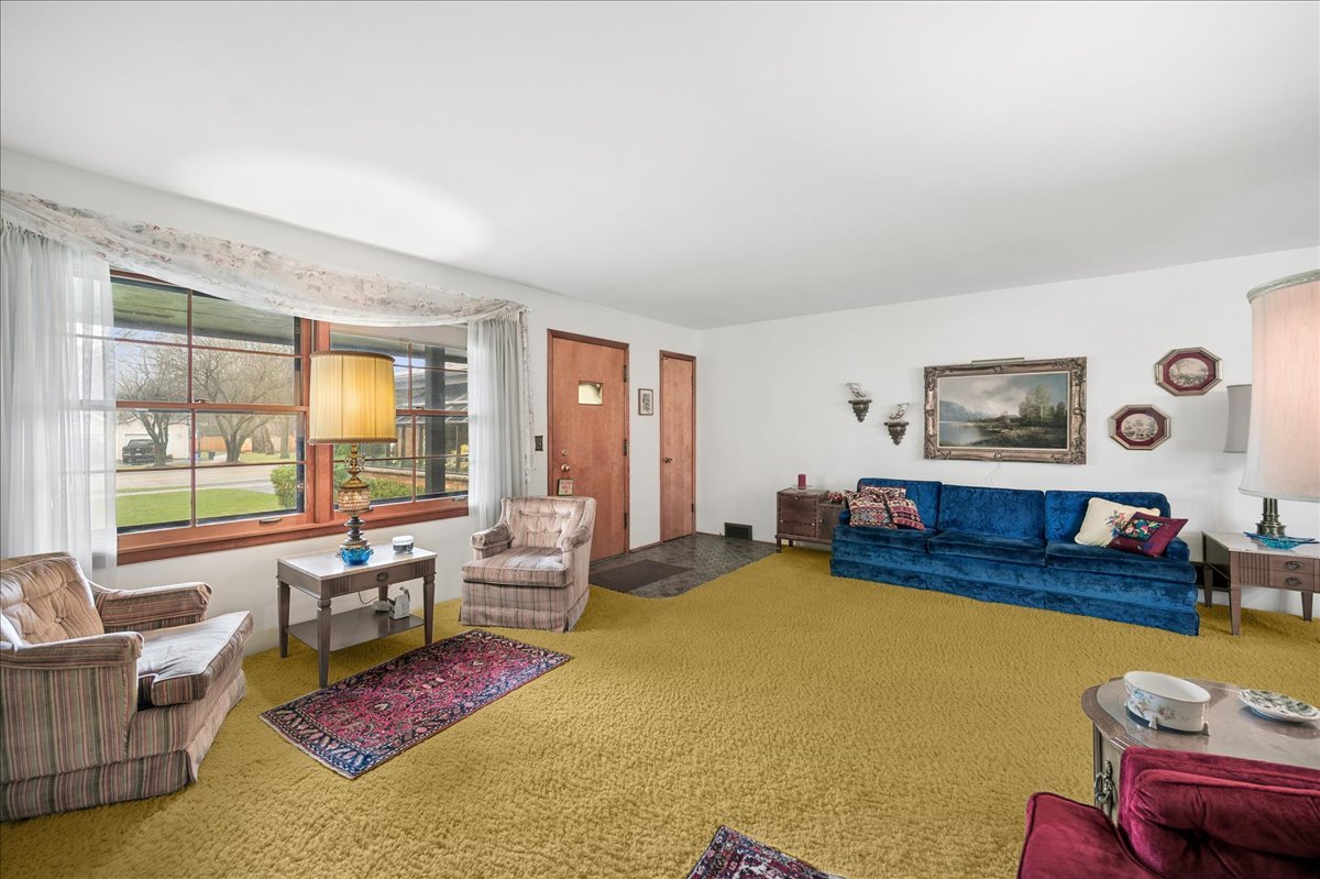 561 North Happ Road Winnetka, IL 60093 - Photo 4 of 24