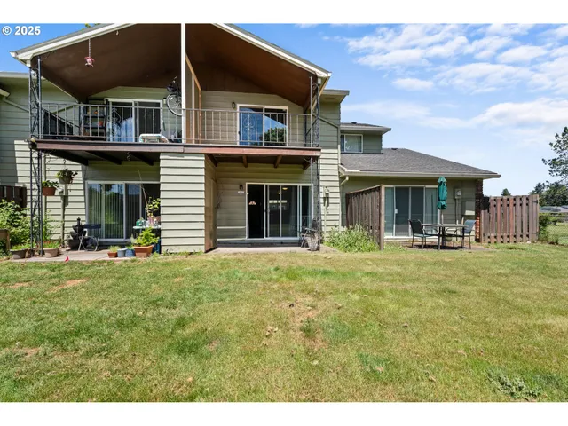 $236,000 | 2062 Northeast Hogan Drive, Gresham, OR 97030