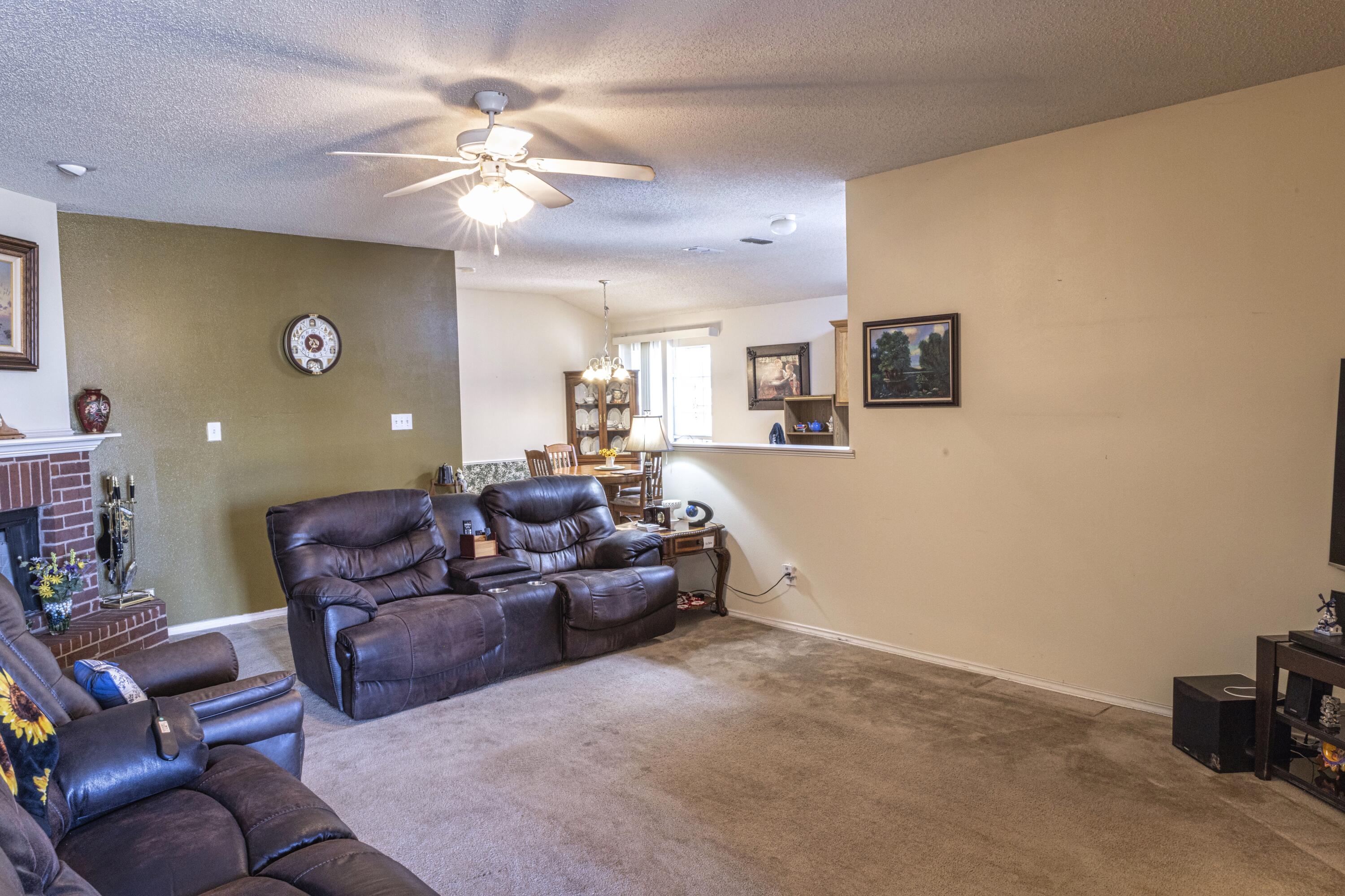 6513 87th Street Lubbock, TX 79424 - Photo 5 of 30 6513_87th-5