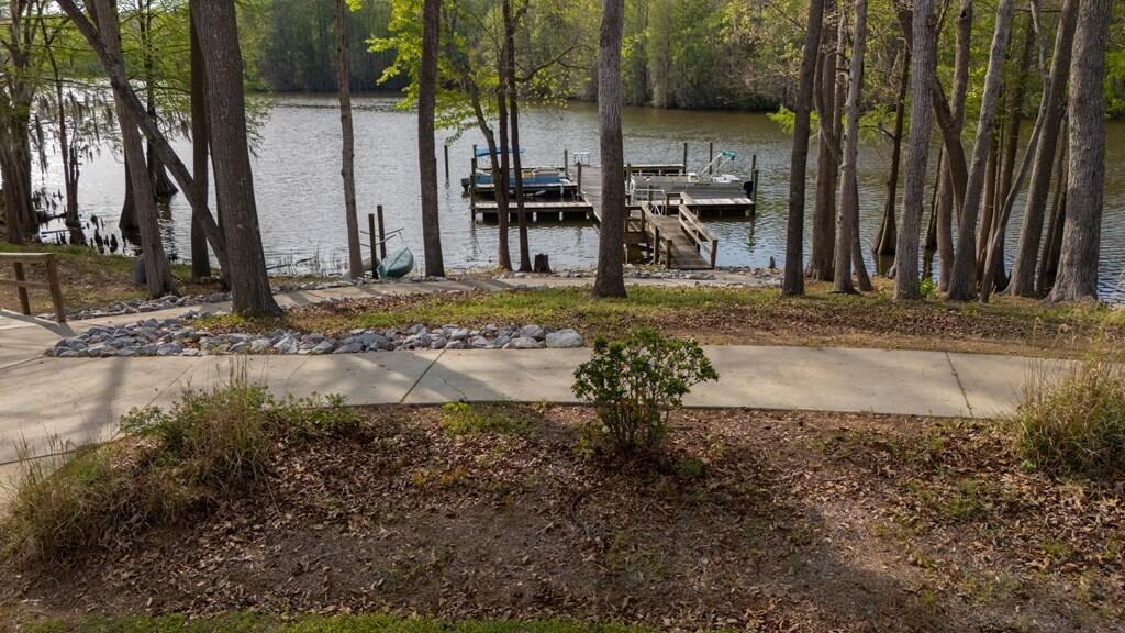 115 Ballard Lane Santee, SC 29142 - Photo 5 of 35 115ballard4