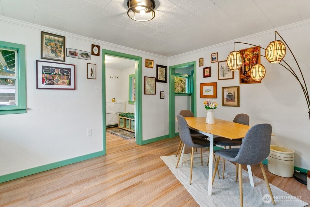 733 Eden Road West Bremerton, WA 98312 - Photo 16 of 37