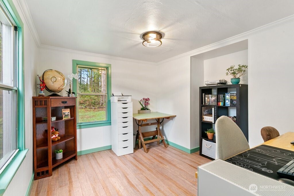 733 Eden Road West Bremerton, WA 98312 - Photo 19 of 37