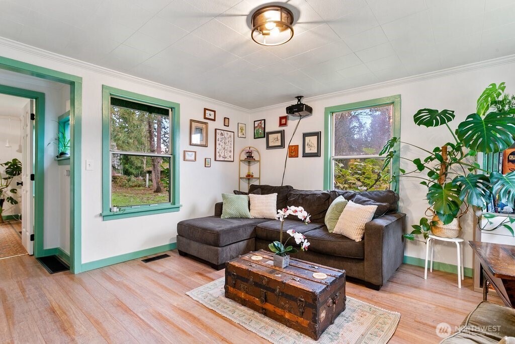 733 Eden Road West Bremerton, WA 98312 - Photo 6 of 37