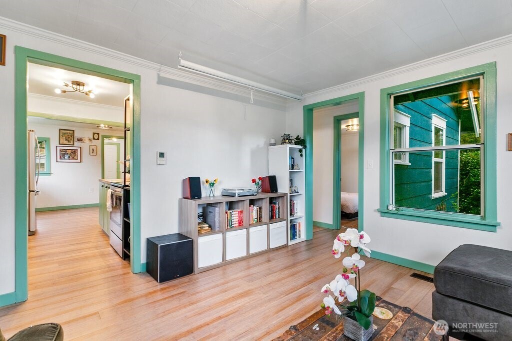 733 Eden Road West Bremerton, WA 98312 - Photo 7 of 37