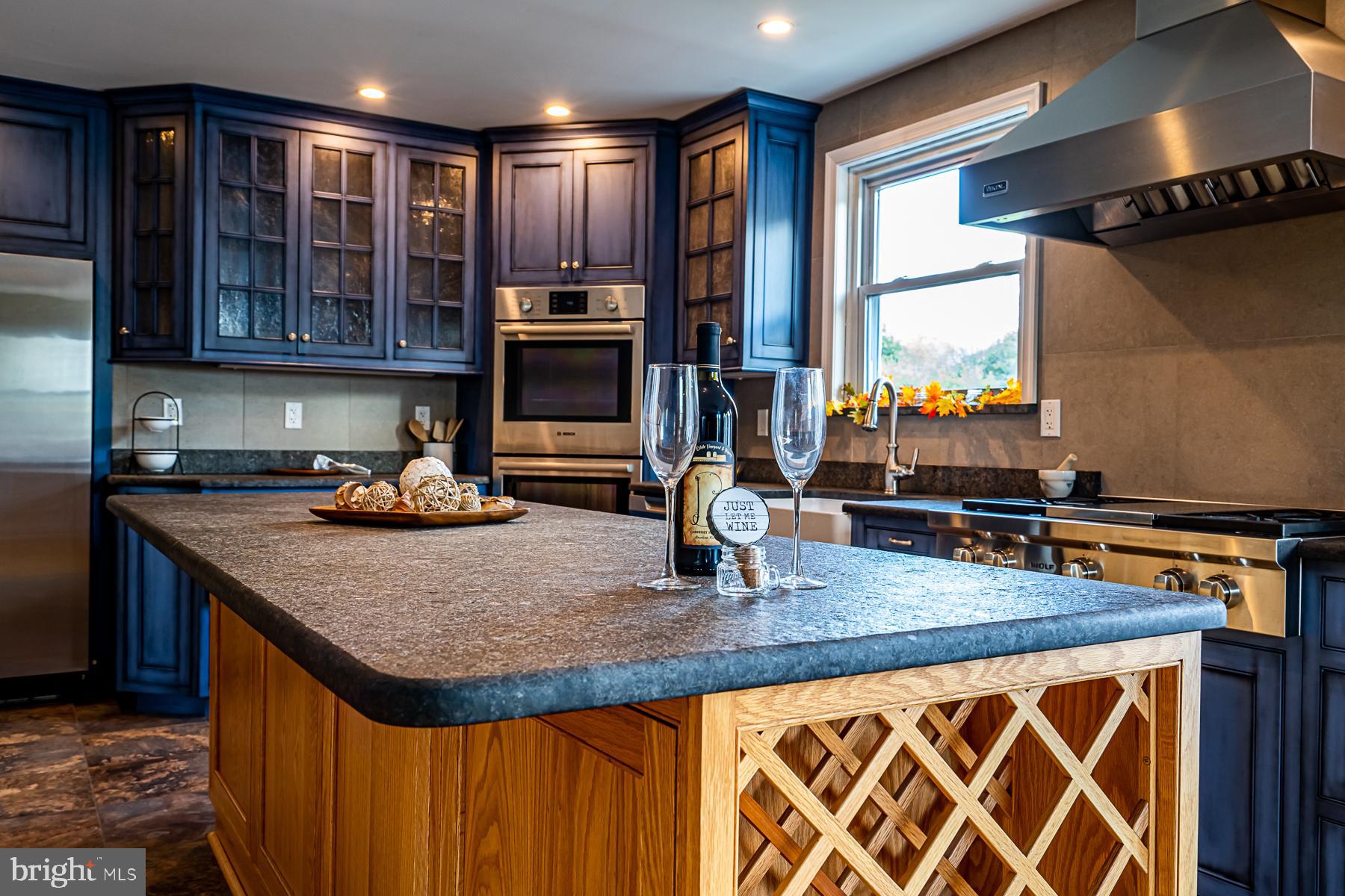 1610 Mill Road Perkasie, PA 18944 - Photo 16 of 61 Breakfast counter in kitchen