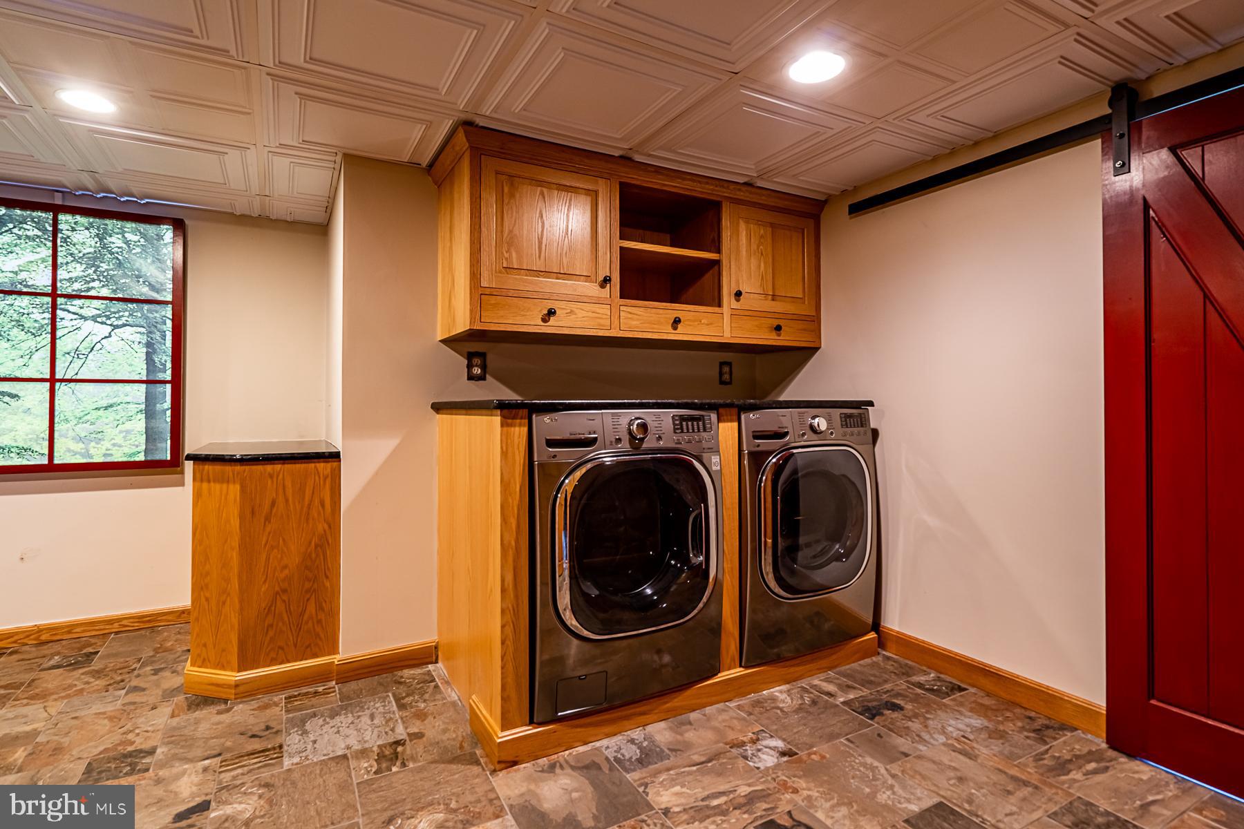 1610 Mill Road Perkasie, PA 18944 - Photo 30 of 61 laundry areaa
