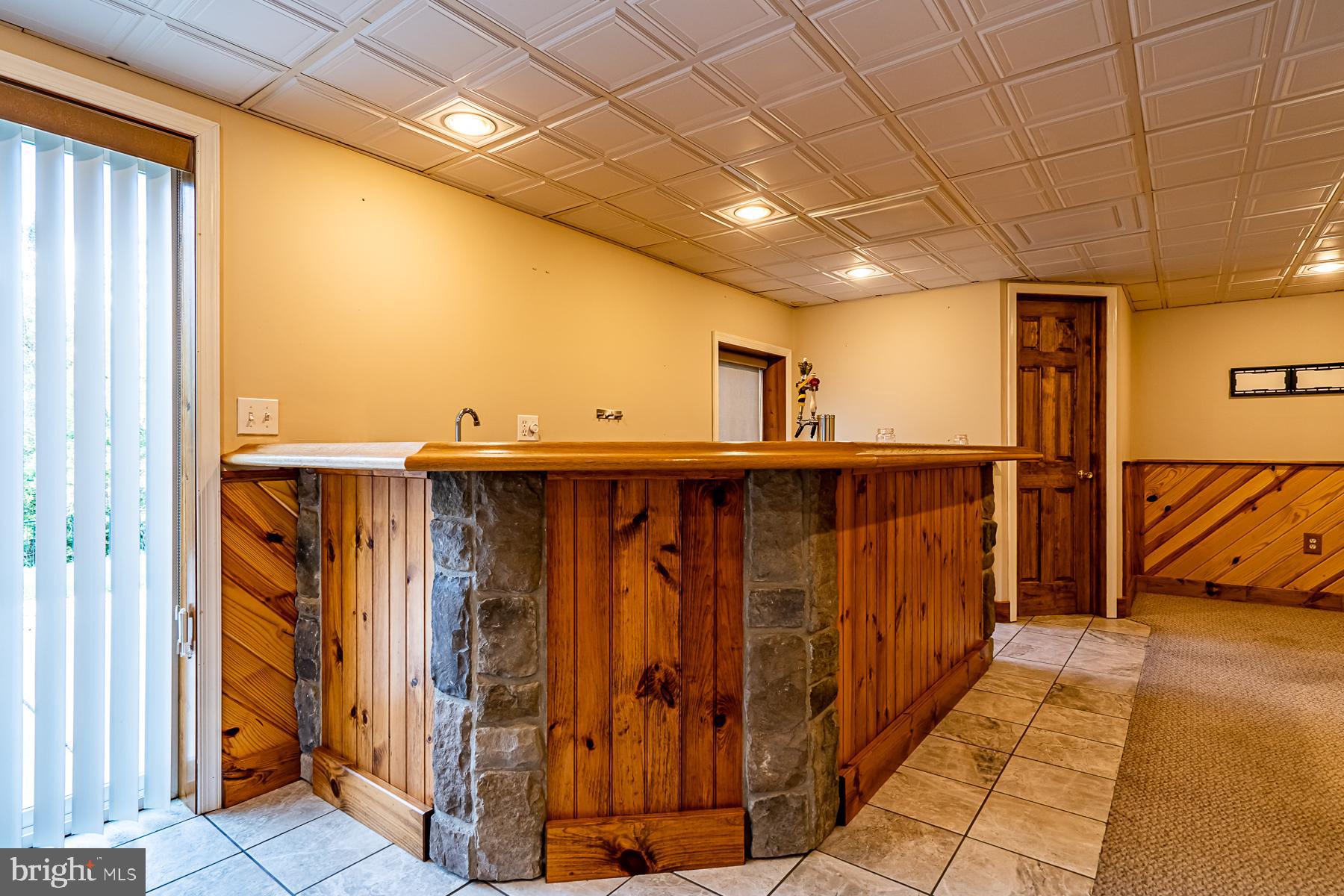 1610 Mill Road Perkasie, PA 18944 - Photo 37 of 61 bar