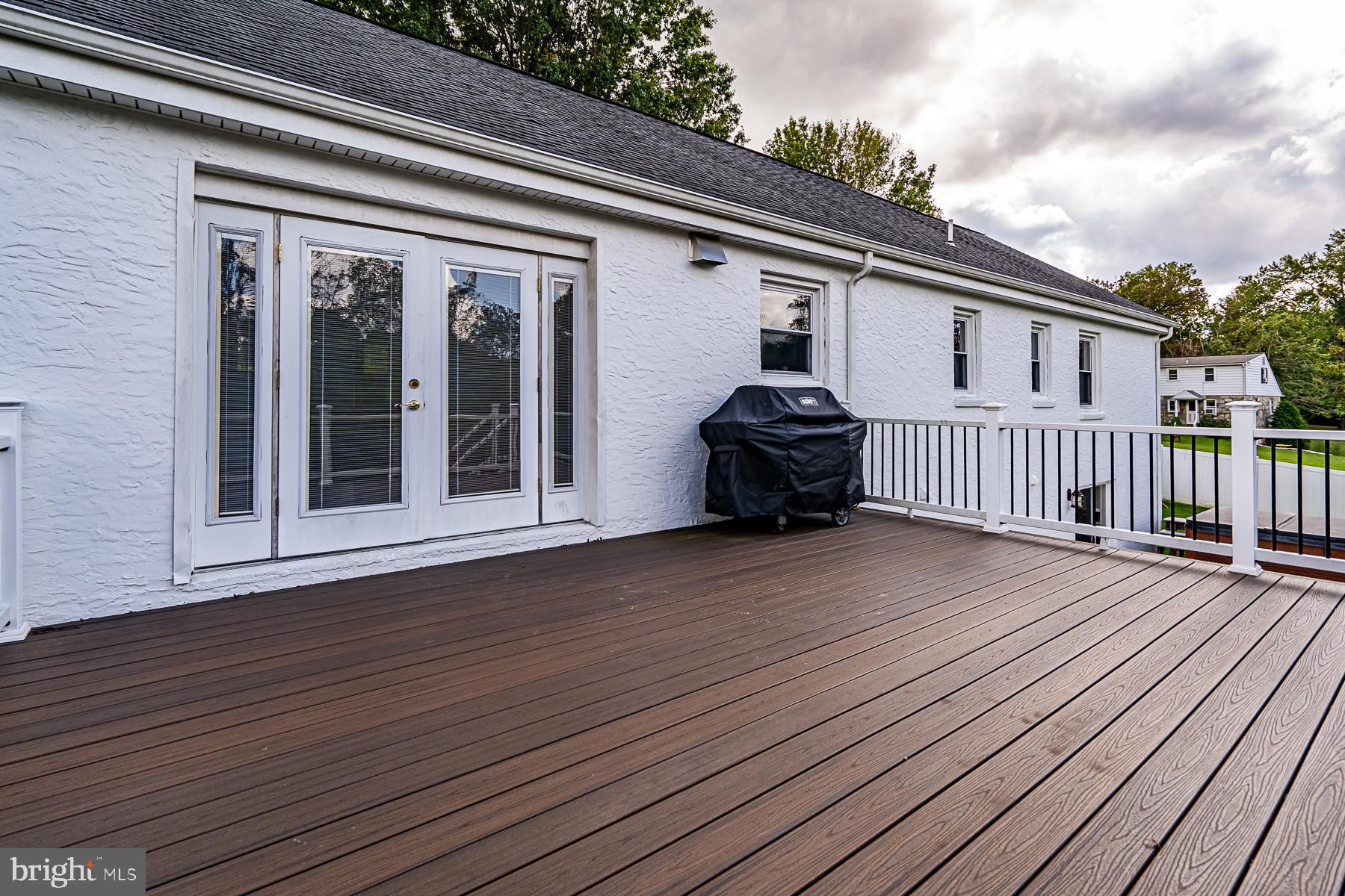 1610 Mill Road Perkasie, PA 18944 - Photo 46 of 61 Grille included on deck