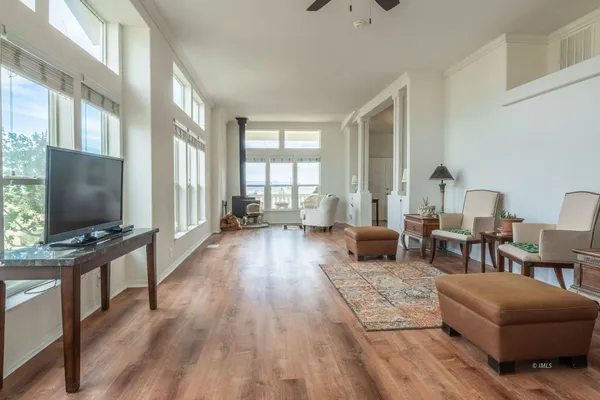 $785,000 | 925 McDonald Road, Lone Pine, CA 93545