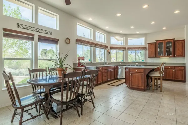 $785,000 | 925 McDonald Road, Lone Pine, CA 93545