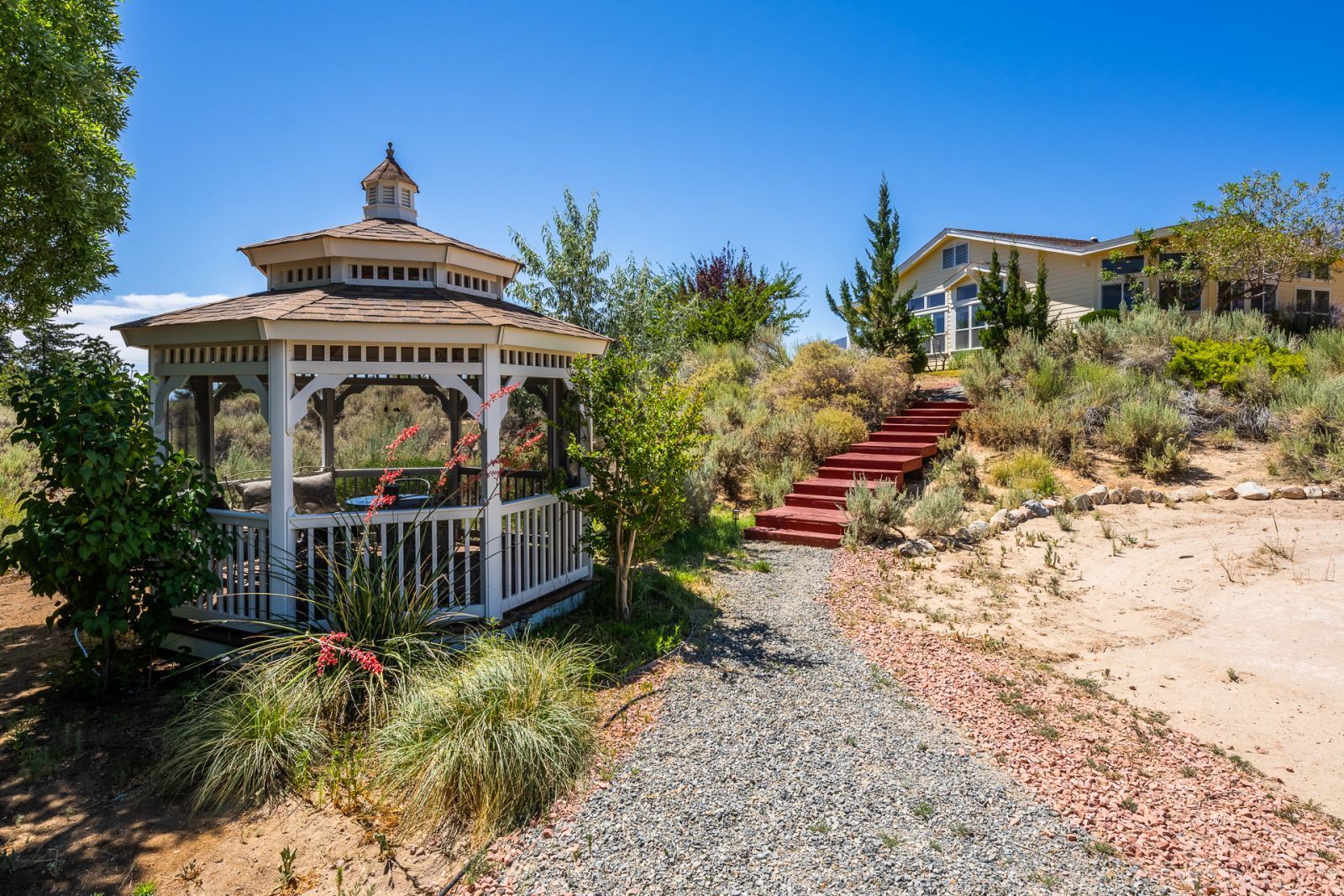 925 McDonald Road Lone Pine, CA 93545 - Photo 29 of 35 Gazebo