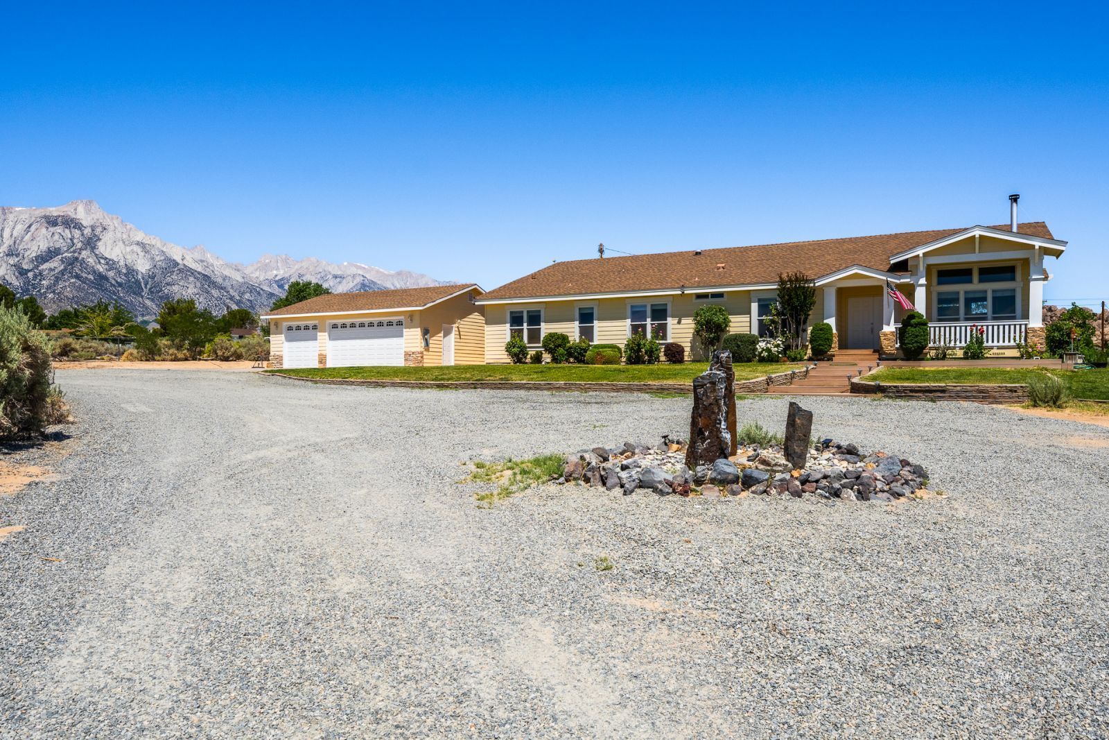 925 McDonald Road Lone Pine, CA 93545 - Photo 7 of 35 Front Exterior