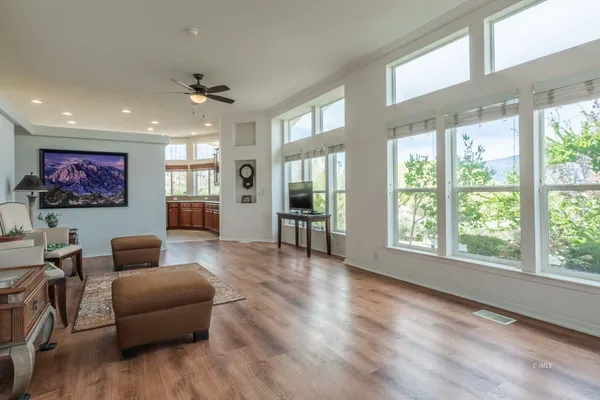 $785,000 | 925 McDonald Road, Lone Pine, CA 93545