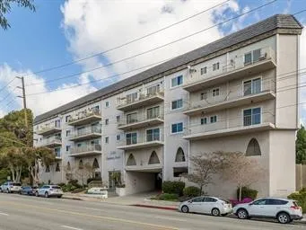 $659,000 | 1108 Camino Real, Unit 409, Redondo Beach, CA 90277
