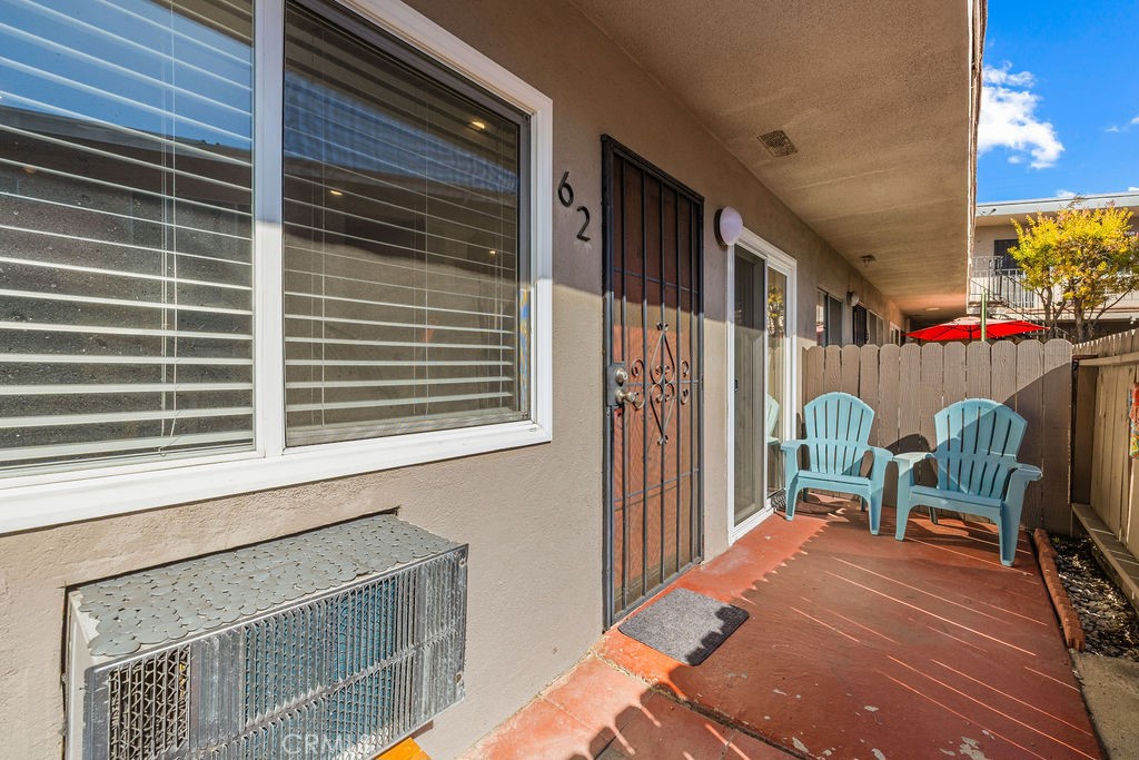 5050 Linden Avenue, Unit 62 Long Beach, CA 90805 - Photo 31 of 37 a balcony view with a outdoor seating space