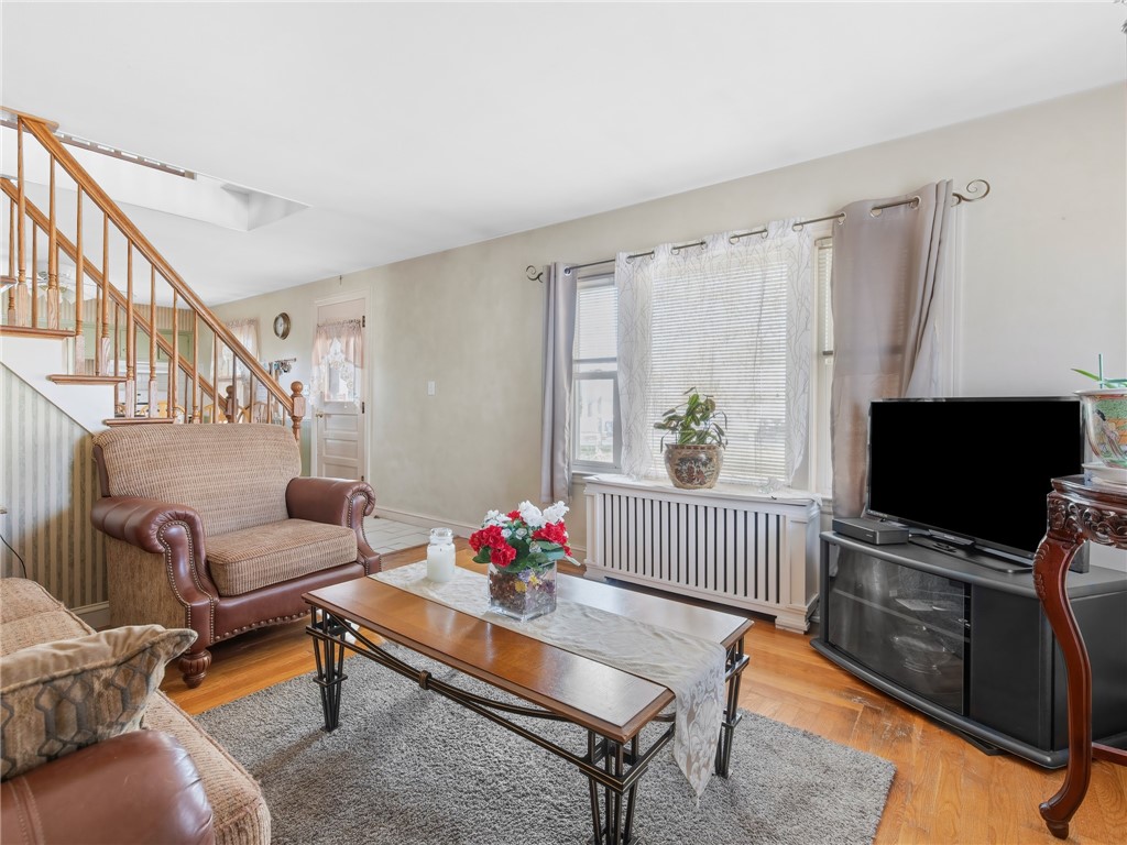 44 Stanley Street Pawtucket, RI 02861 - Photo 5 of 23