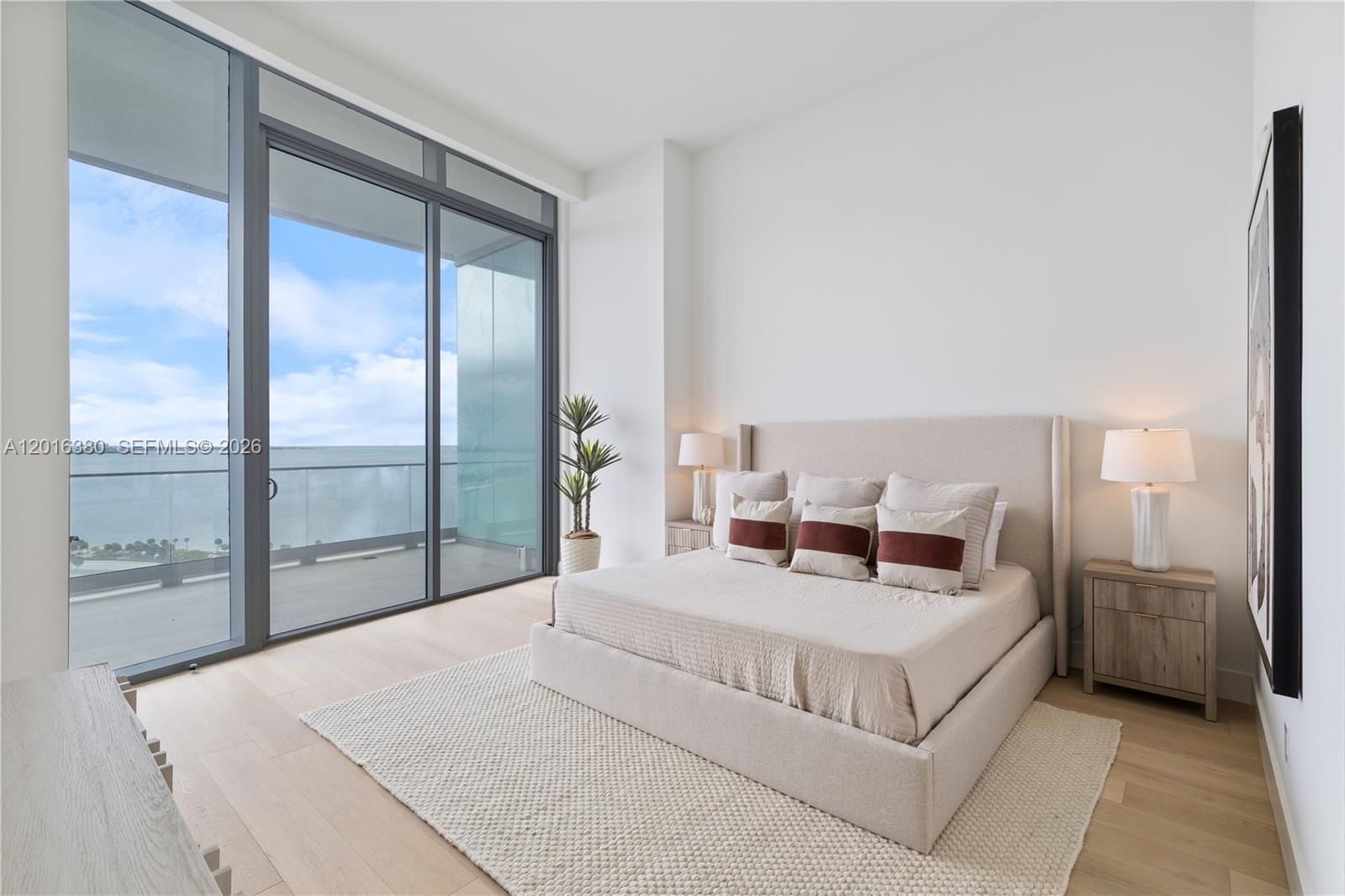 175 Southeast 25th Road, Unit 1601 Miami, FL 33129 - Photo 9 of 31