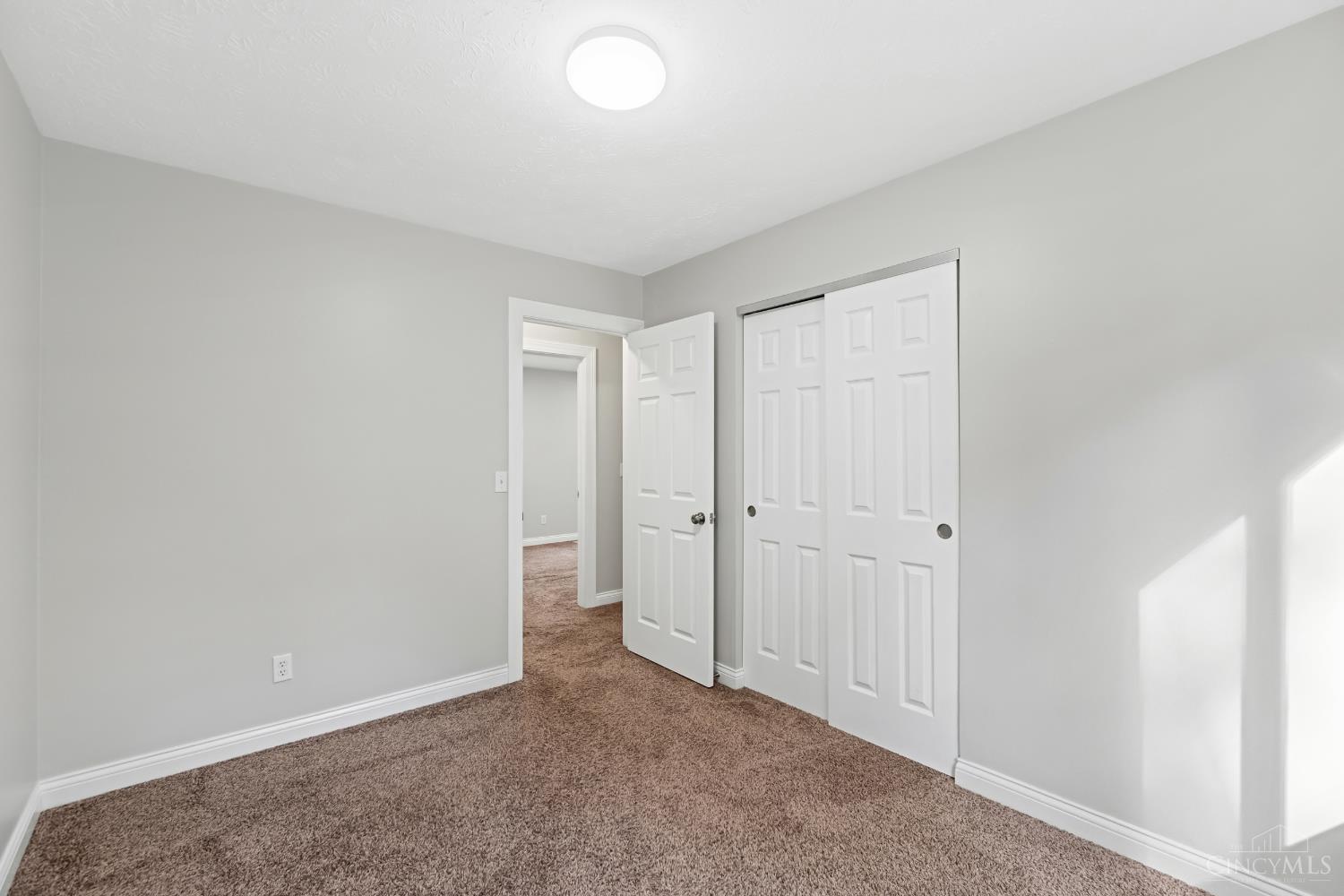 1147 Ferris Road Amelia, OH 45102 - Photo 24 of 38 Gallery Image 24