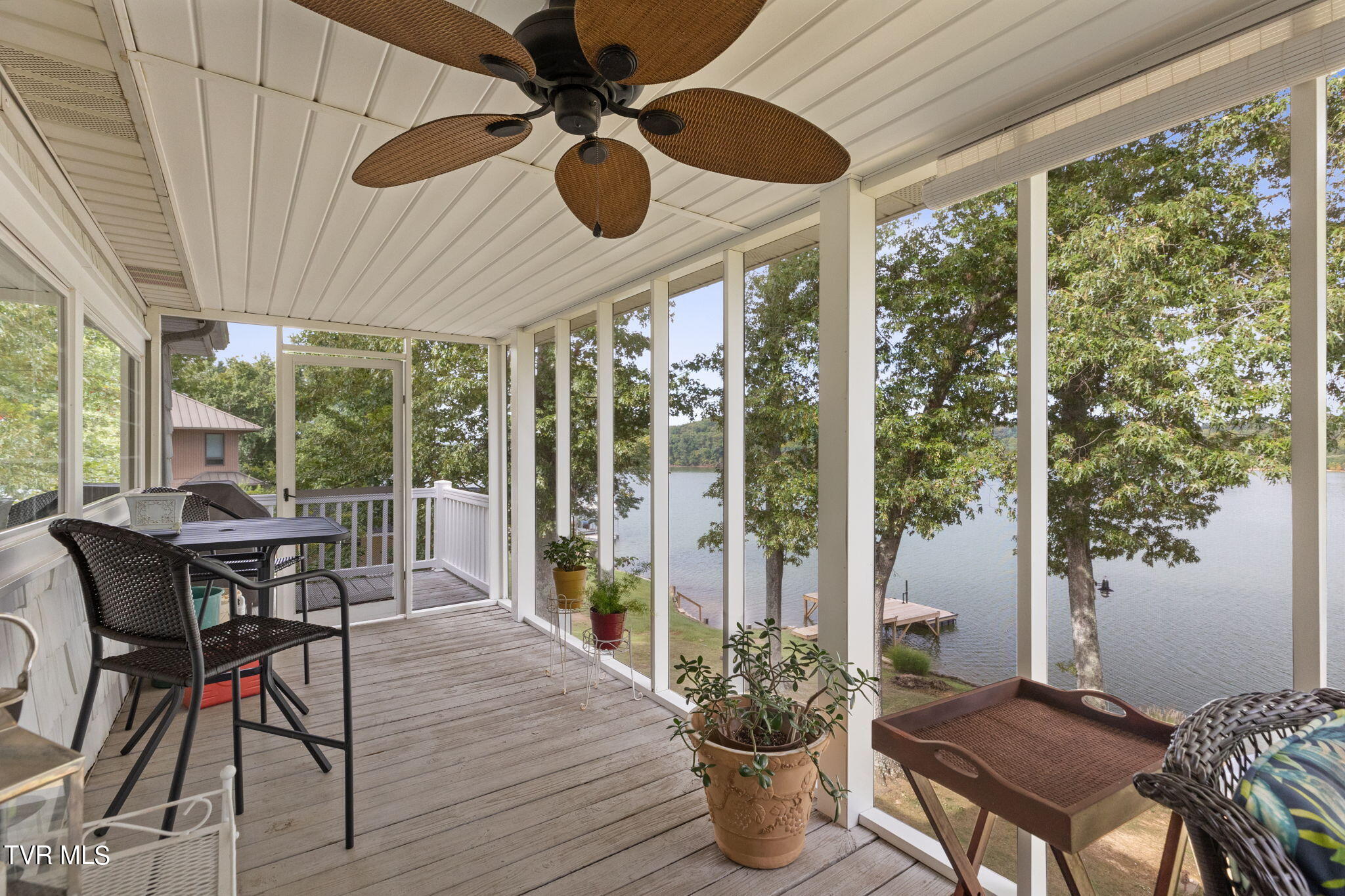 1026 Haw Ridge Road Piney Flats, TN 37686 - Photo 21 of 47 Room for family and friends