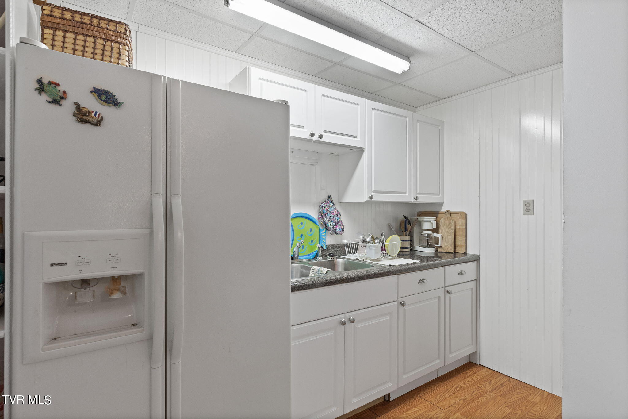 1026 Haw Ridge Road Piney Flats, TN 37686 - Photo 31 of 47 Lower level kitchenette